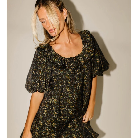Zoco Good Luck Gem Mini Puff Sleeve Dress in black floral. - Picture 6 of 14